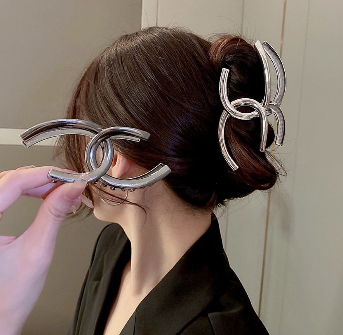 經典雙c 銀黑款髮夾