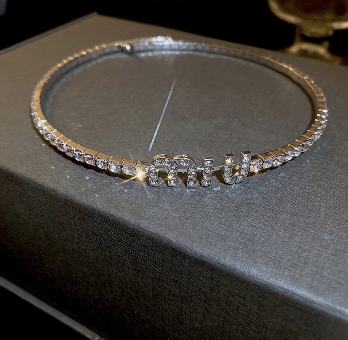 miu miu夢幻銀鑽頸圈