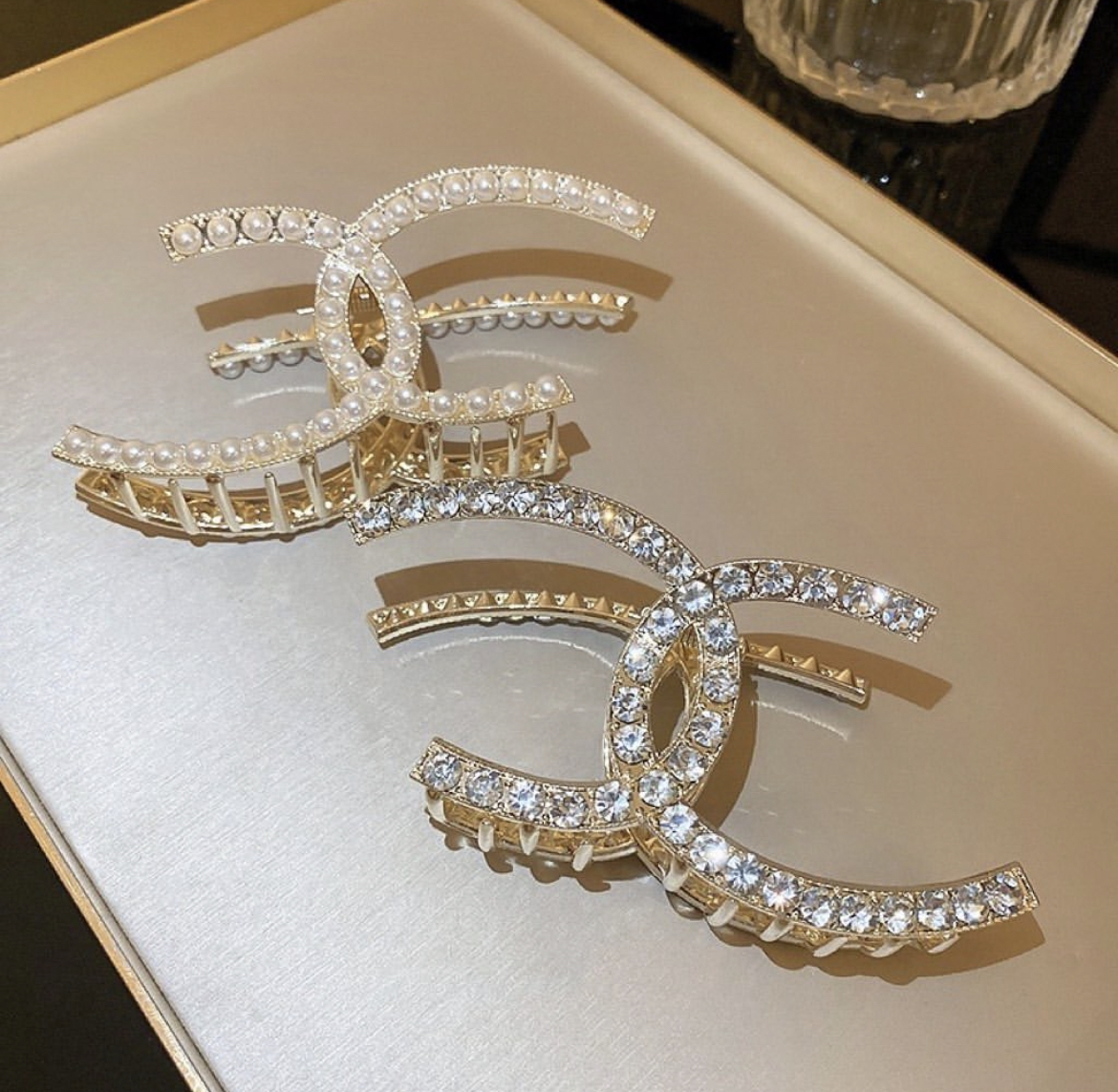 經典大雙c 珍珠水鑽髮夾