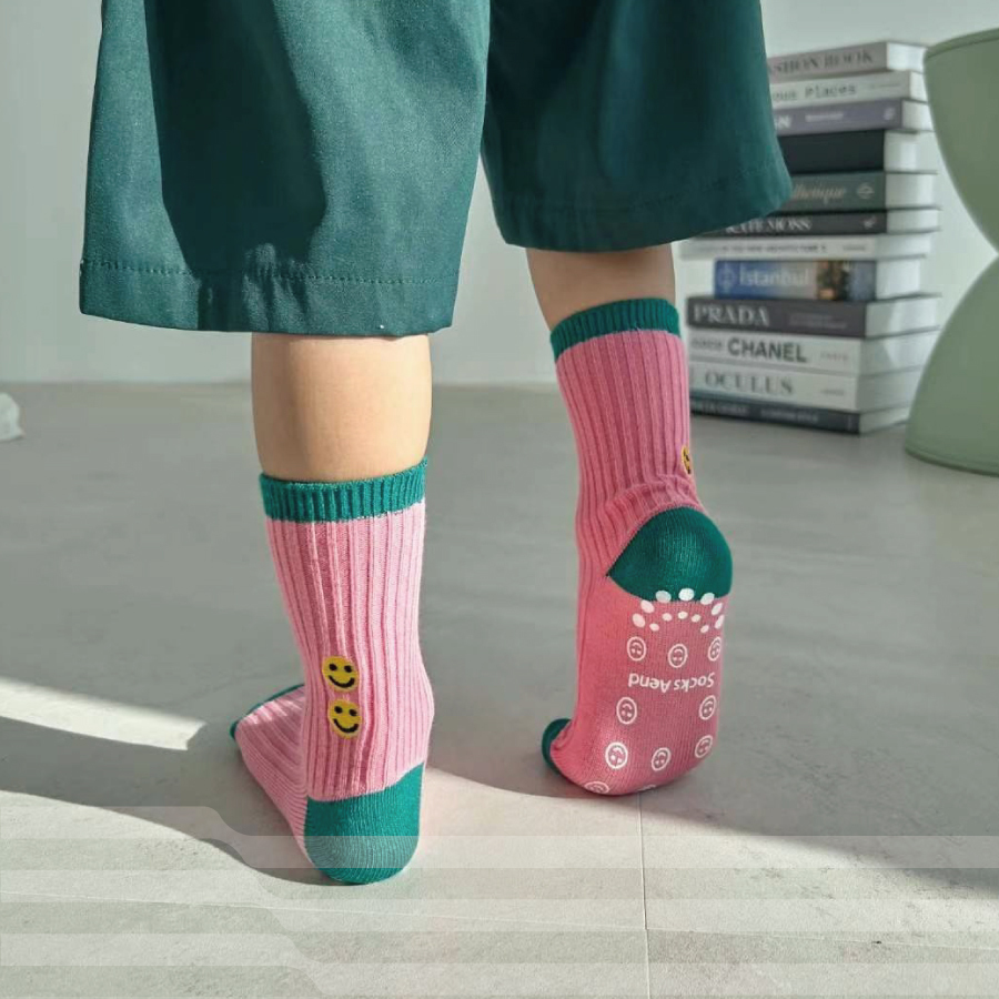 韓國製兒童坑條刺繡長襪