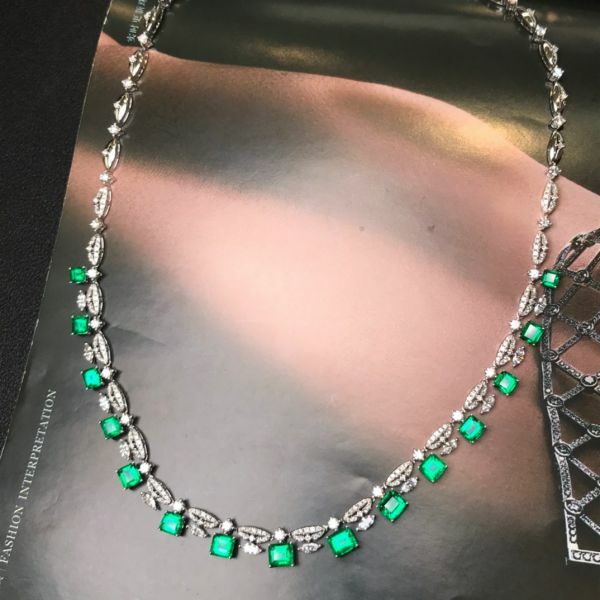 8.7ct 祖母綠豪華套鏈