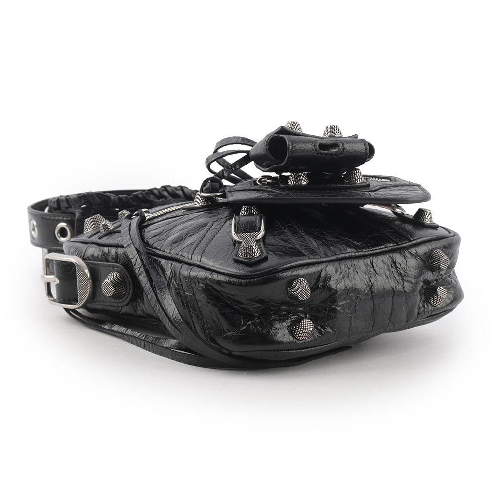 【BALENCIAGA】Le Cagole 銀釦小羊皮拉鍊方形斜背包(黑色) 719065 210KR 1000