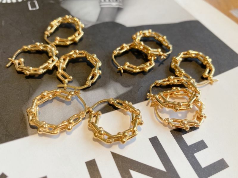 馬蹄鏈耳圈耳環