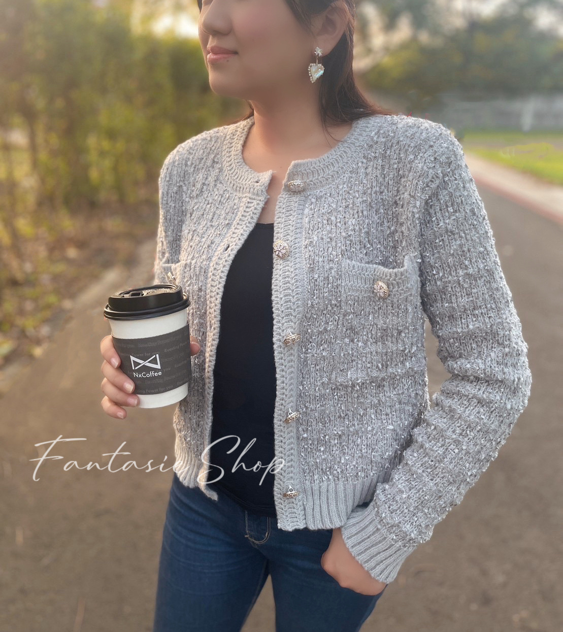 🇰🇷韓國秋季新款服飾-質感小花釦針織