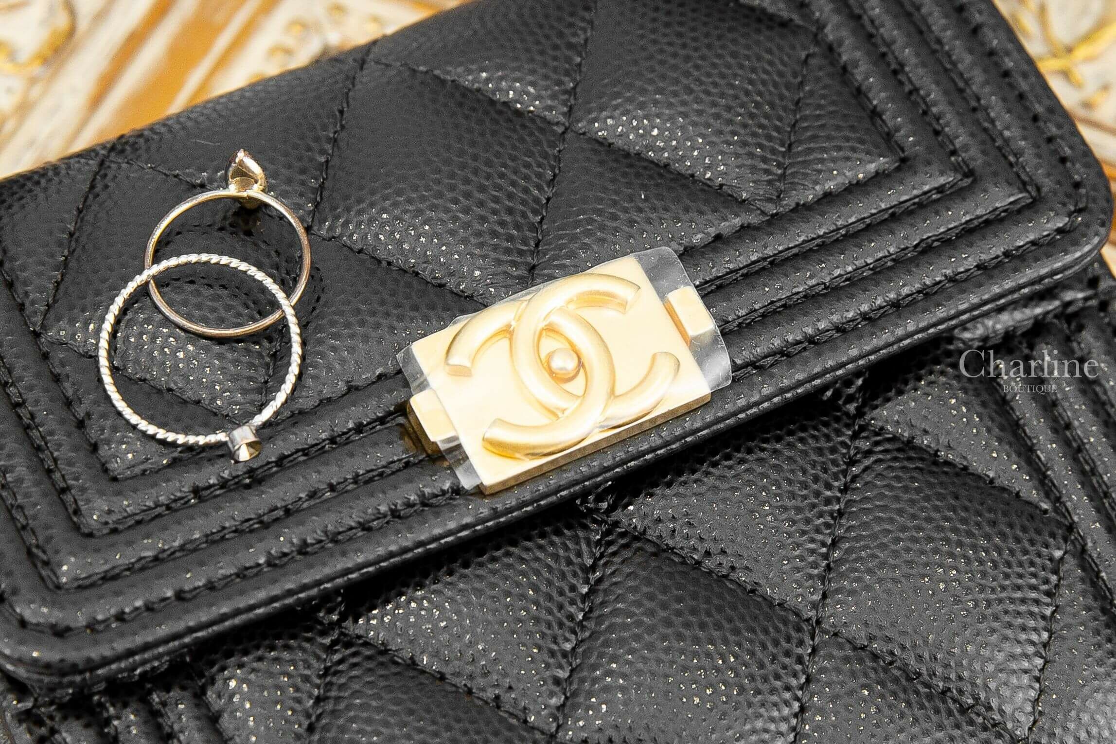 Chanel Boy Wallet 黑色金CC荔枝菱格紋三折短夾