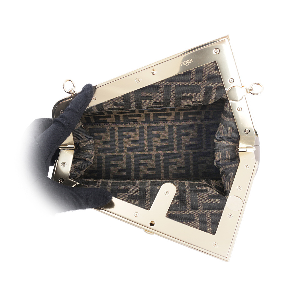 【FENDI】Fendi First 納帕皮革小款手拿包/斜背包(鴿子灰) 8BP129 ABVE F0E65