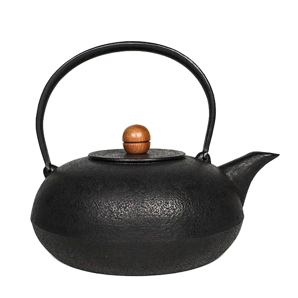 【薰山工房】平靜 肌 鐵壺 1.8L