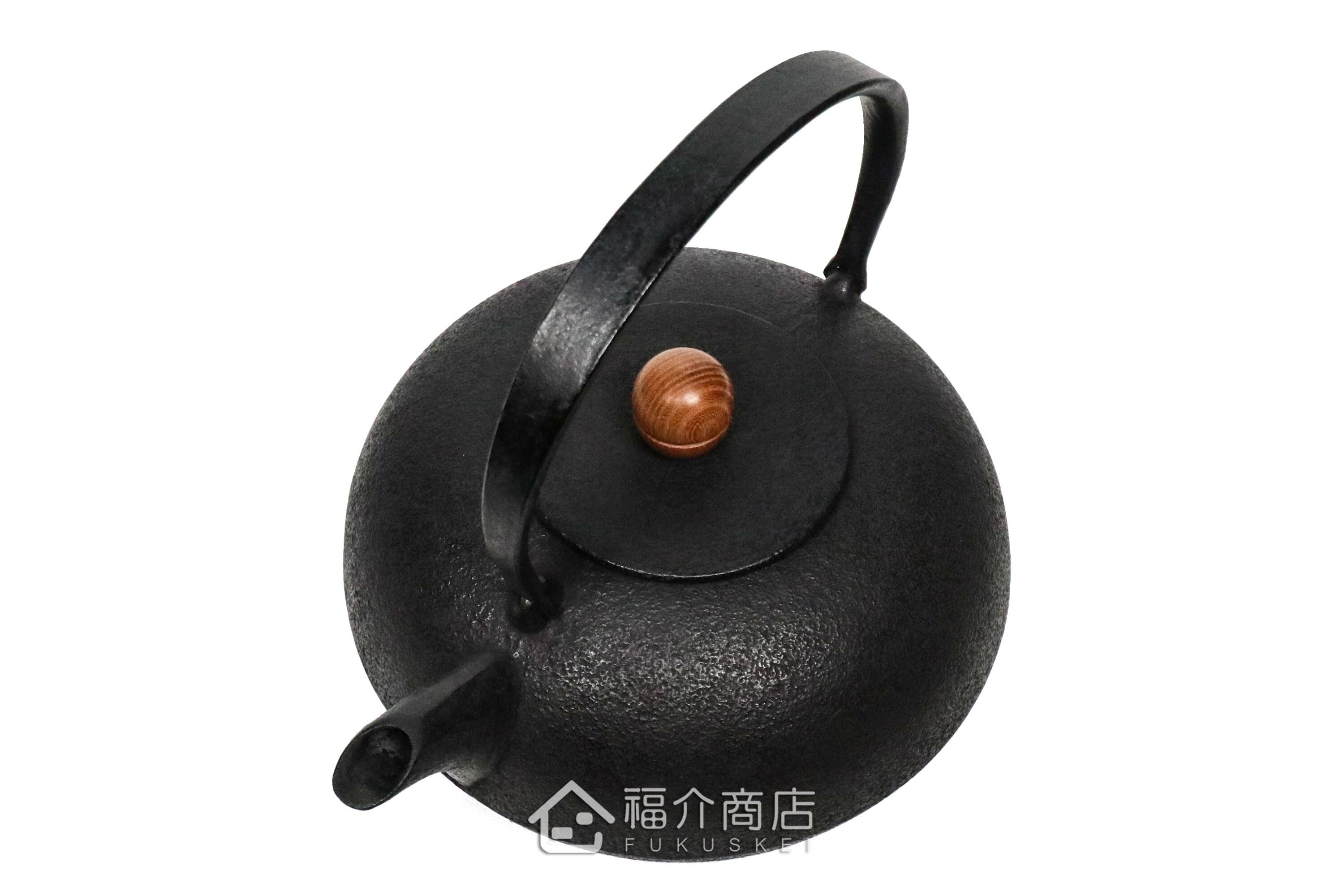 薰山工房所製作煮水泡茶用的鐵壺