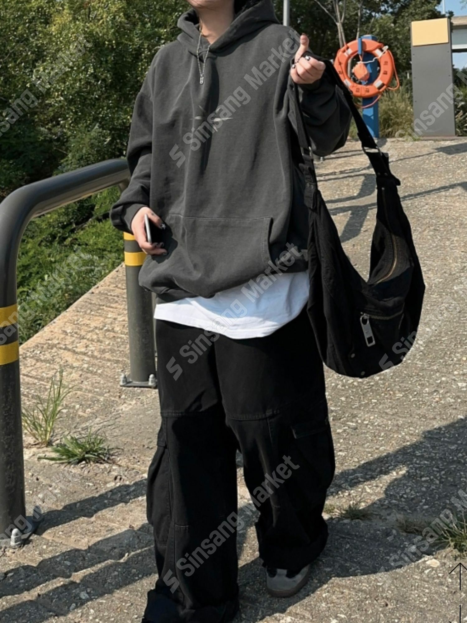 重着色水洗棉星星泡泡袖連帽T恤