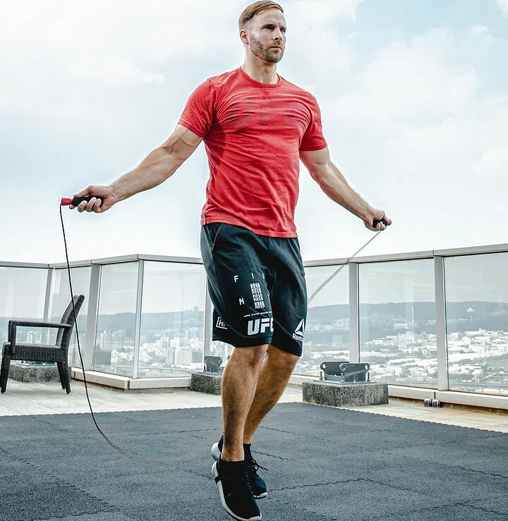 UFC 牛皮跳繩(全身有氧)