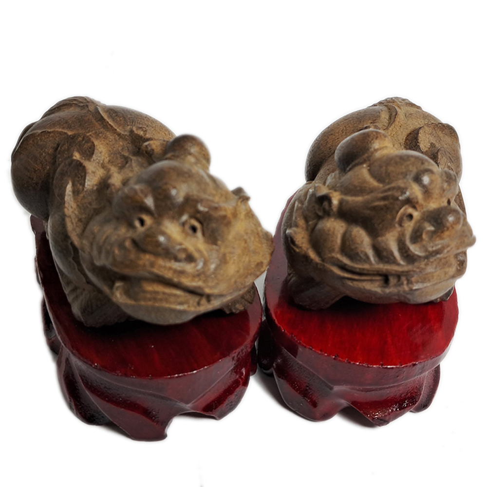 旺財貔貅{土沉香}8公分1對&木座【十方】130197