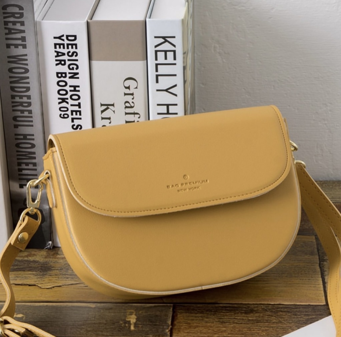 Half Moon Mini Crossbag