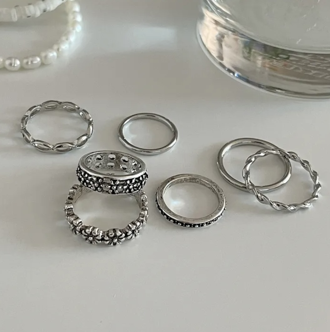 [抵deal] Flower Aesthetic Rings Set (7pcs)
