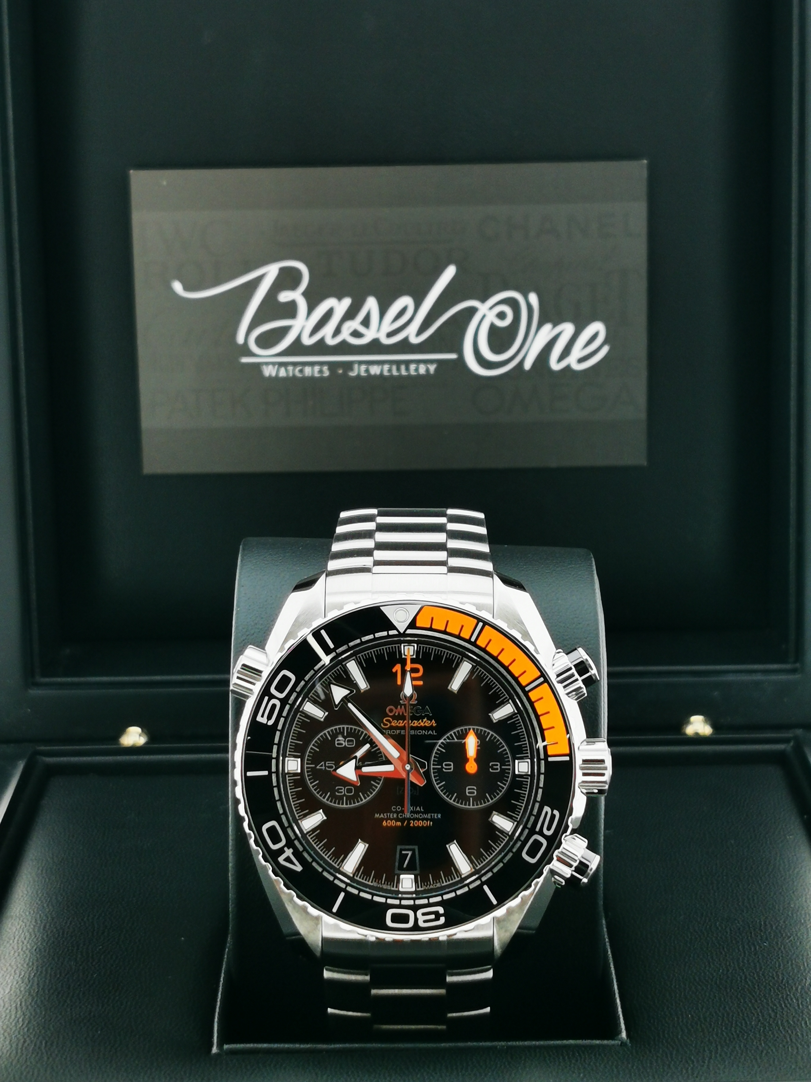 45mm omega hotsell planet ocean chronograph