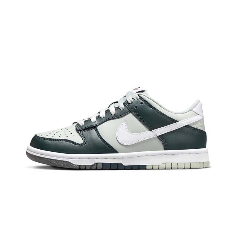 Nike Dunk Low Retro PRM 