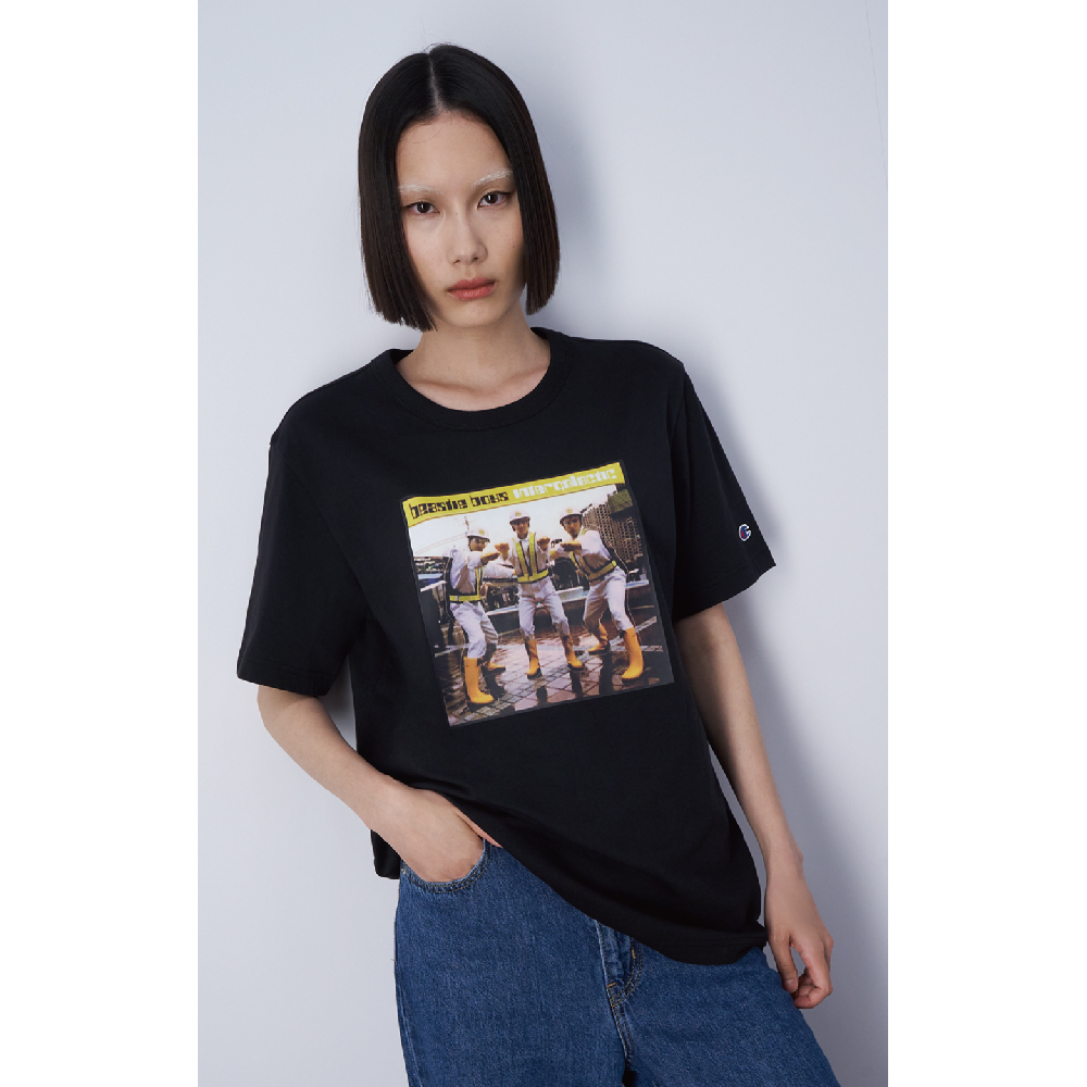 Beastie Boys x CHAMPION "Hello Nasty" 星際剋星照片TEE -黑色（220125-KK001）