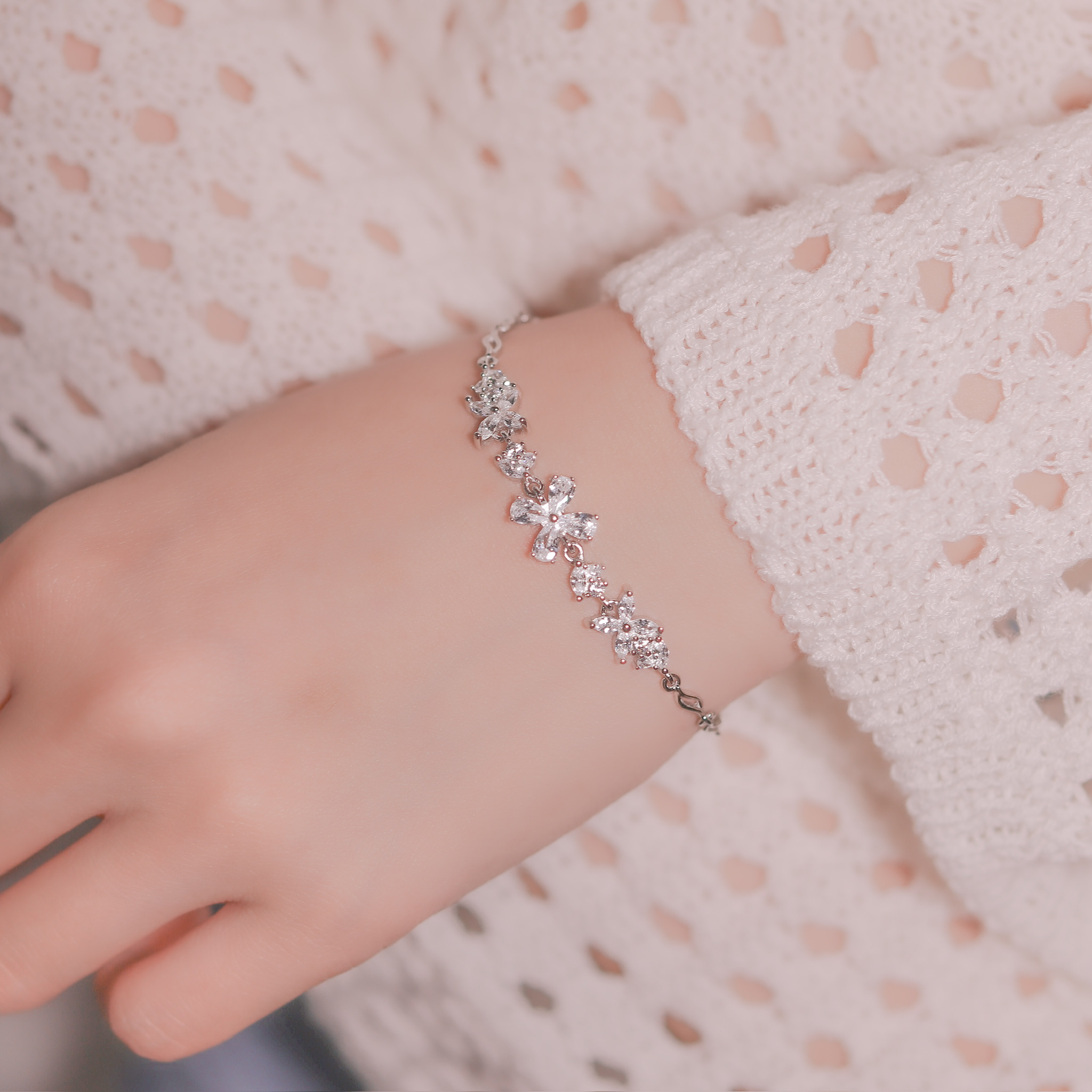 | 925純銀・白金 | 幸福之蘊軟手鐲 | BR0952 |