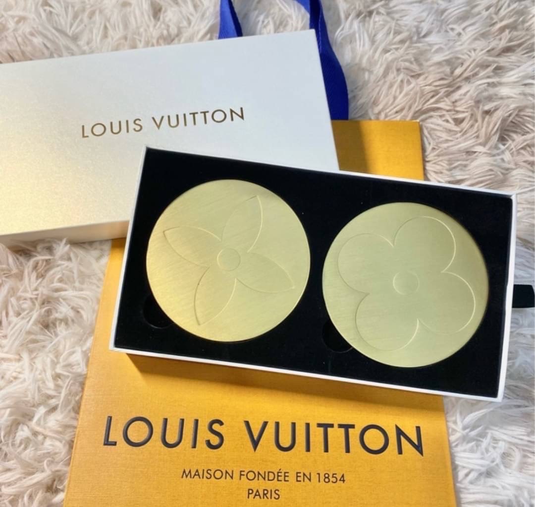 Louis Vuitton LV Monogram 老花 Logo 金屬杯墊套組