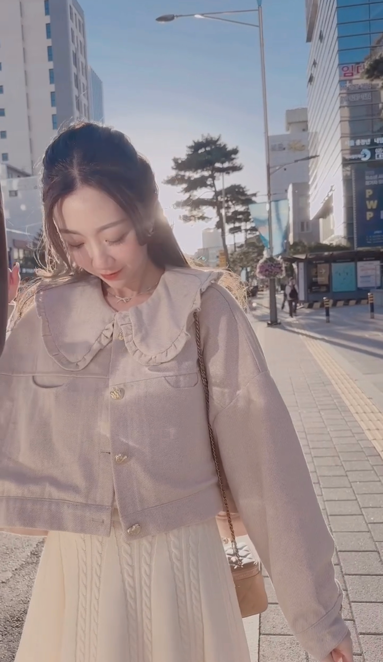 *MADE BY BJ2 SERIES* THE MILK TEA BEIGE 50% WOOL RUFFLE JACKET