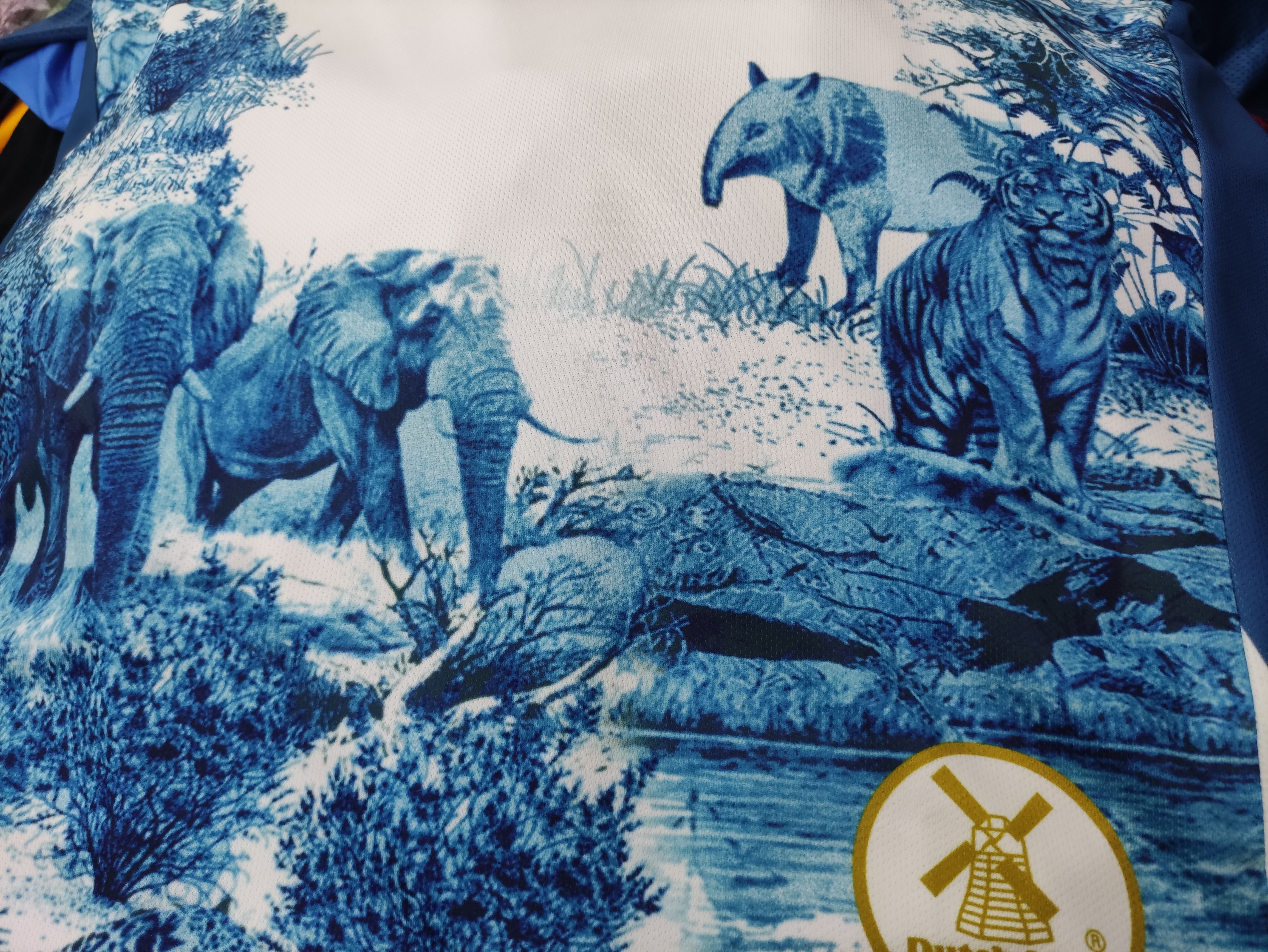 23-24烏泰他尼作客球衣