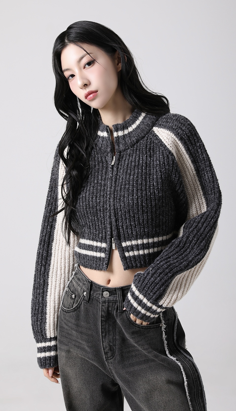 <預購> 韓國AVANDRESS 雙拉鍊針織短版外套