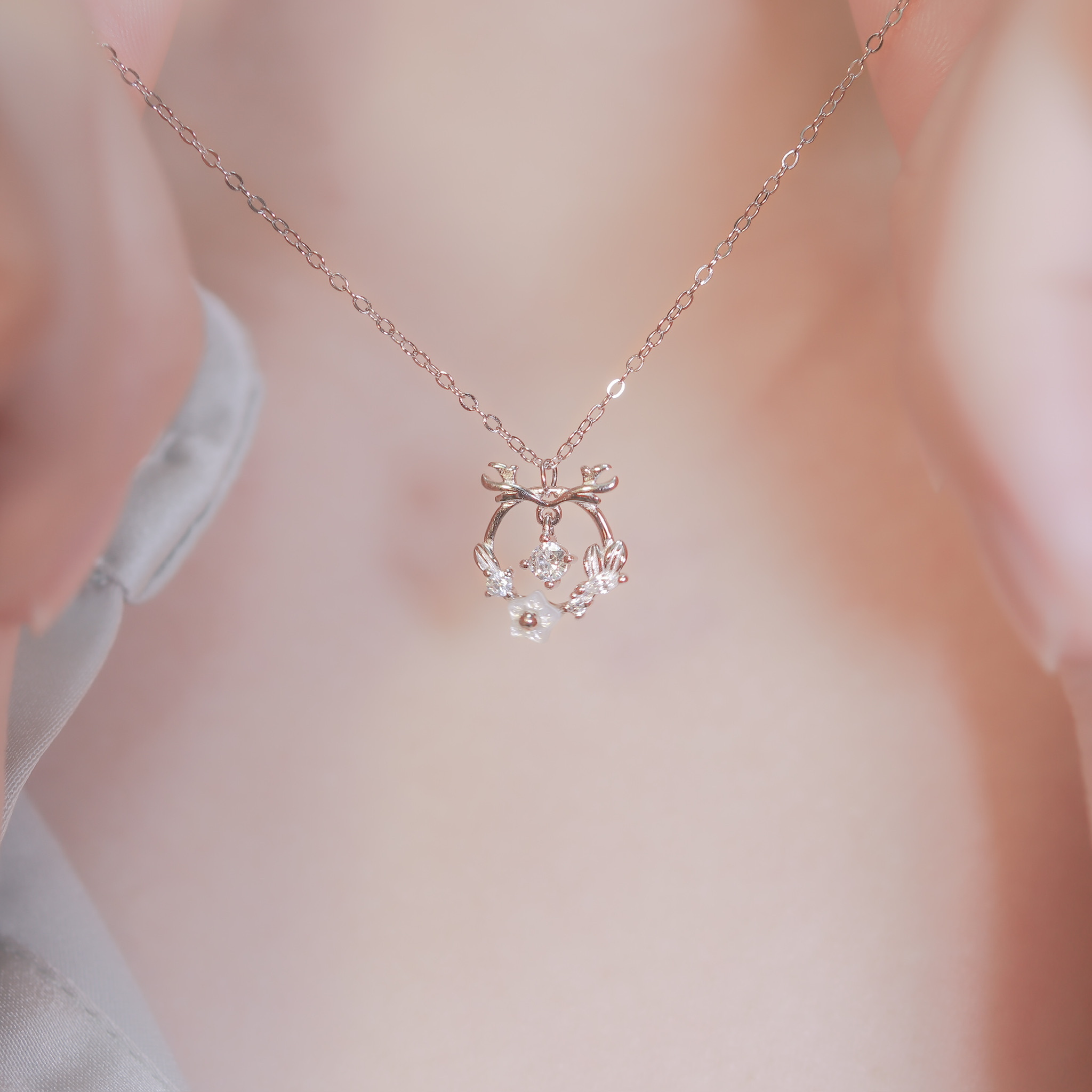 | 925純銀・白金・玫瑰金 | 花繞麋鹿項鍊  (銀/玫瑰金) | NE0951 |