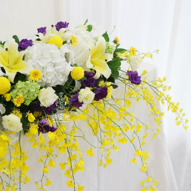 昂揚 I 講桌花 I 司儀台花 AF231104