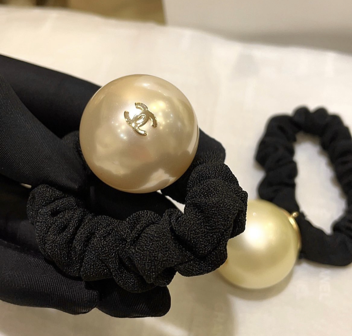 香奶奶 雙c珍珠白富美翻玩髮圈