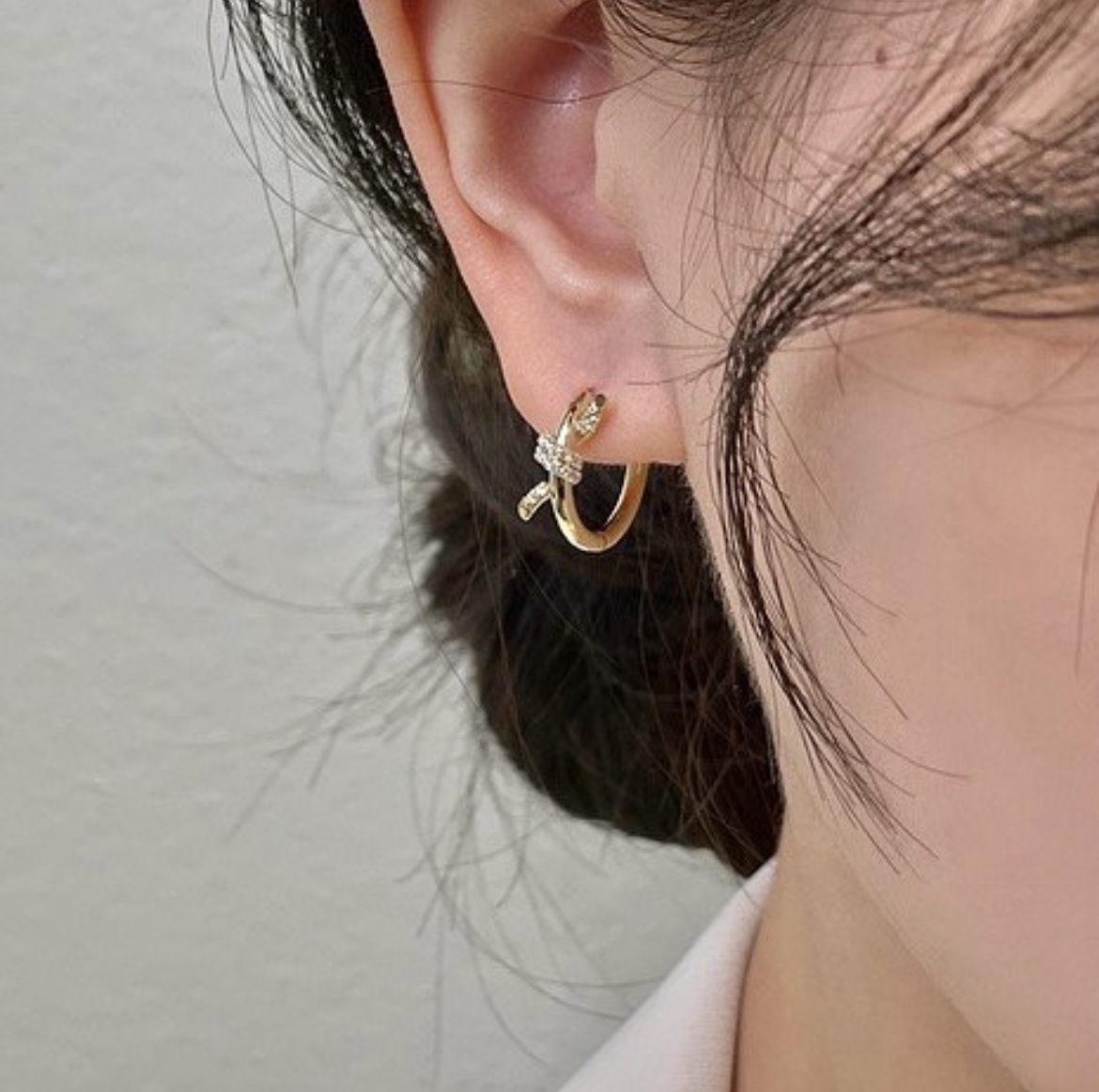 扭結金鑽圓耳扣釘