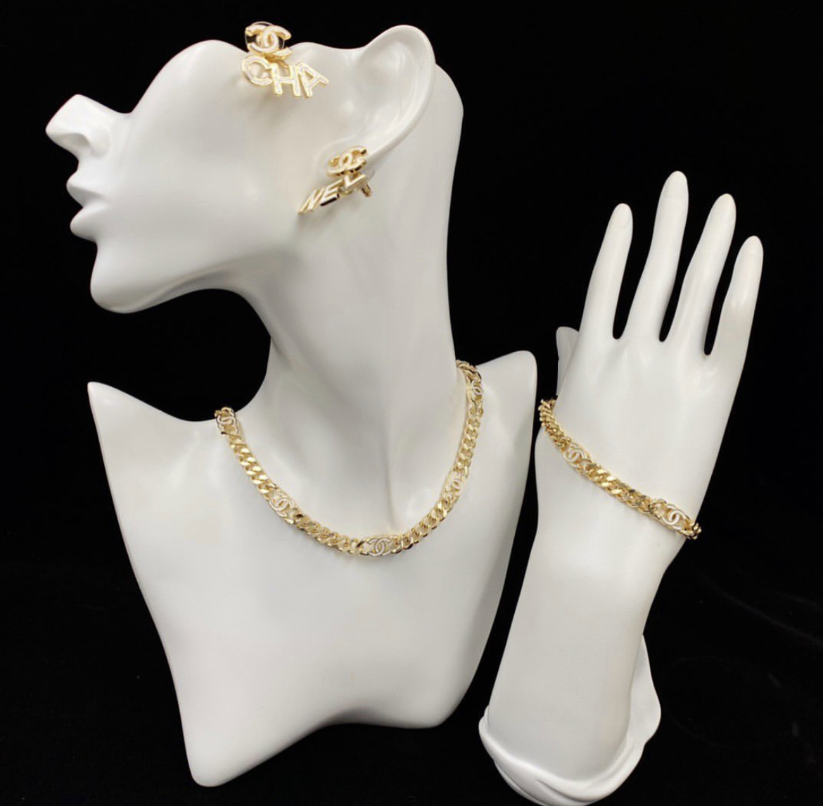 香奶奶 白琺瑯經典雙c金鍊翻玩系列