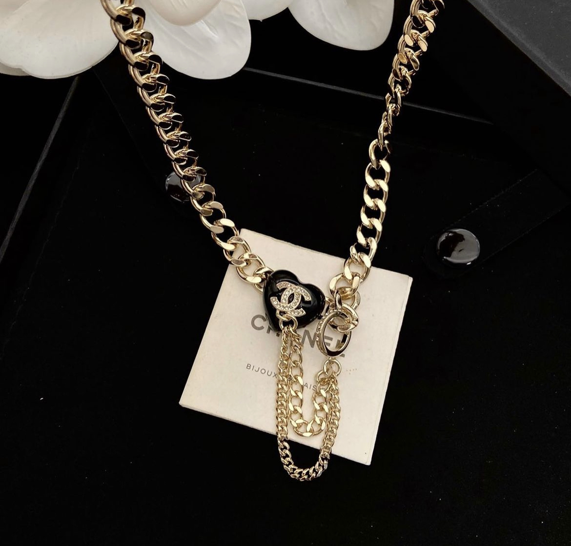 香奶奶黑金桃心 粗金掛鏈翻玩項鍊