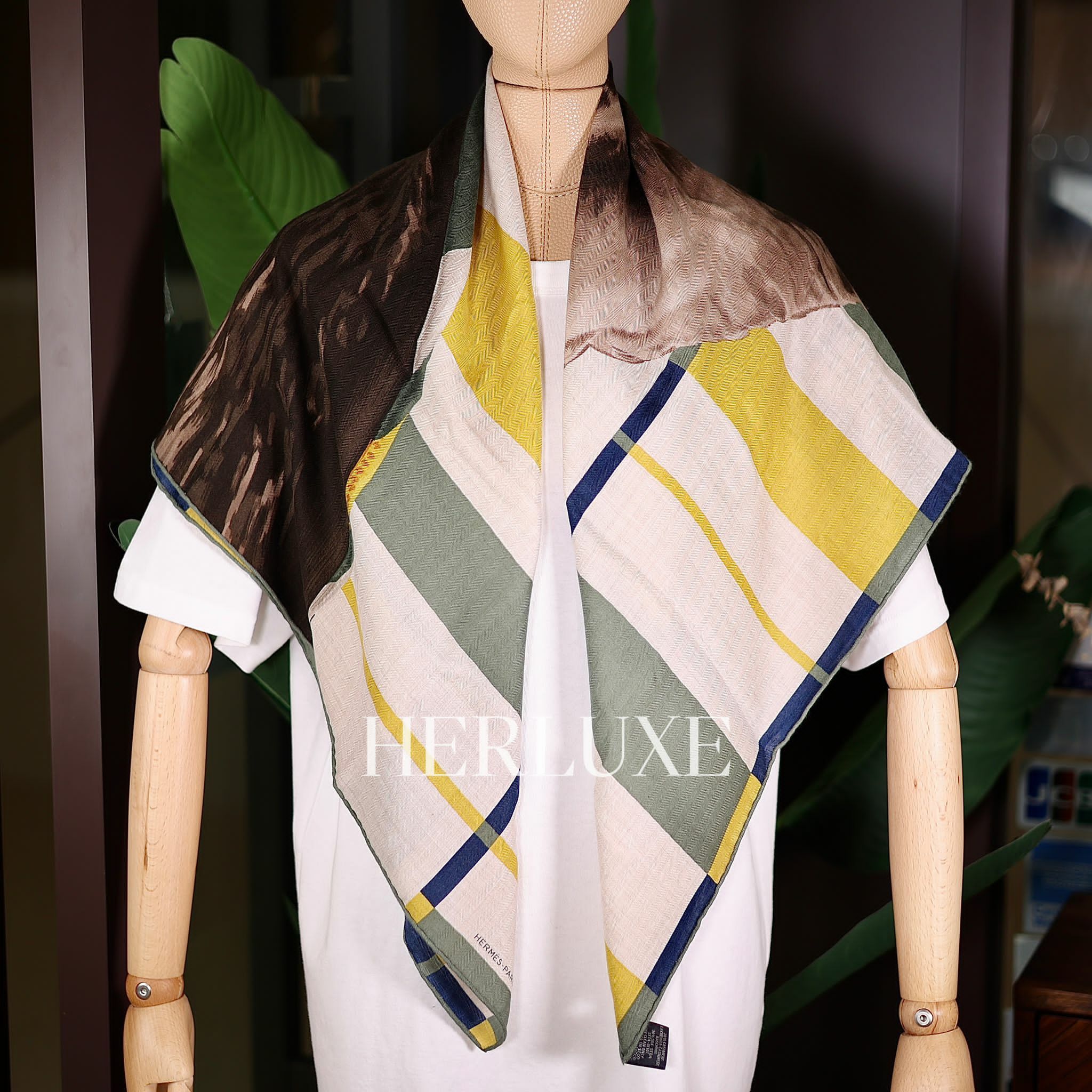 Rocabar de ride scarf 100 x100cm 70% cashmere/30% silk