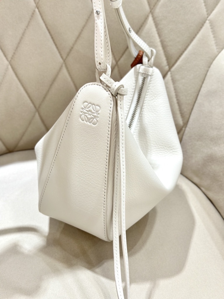 LOEWE Hammock Mini Hobo