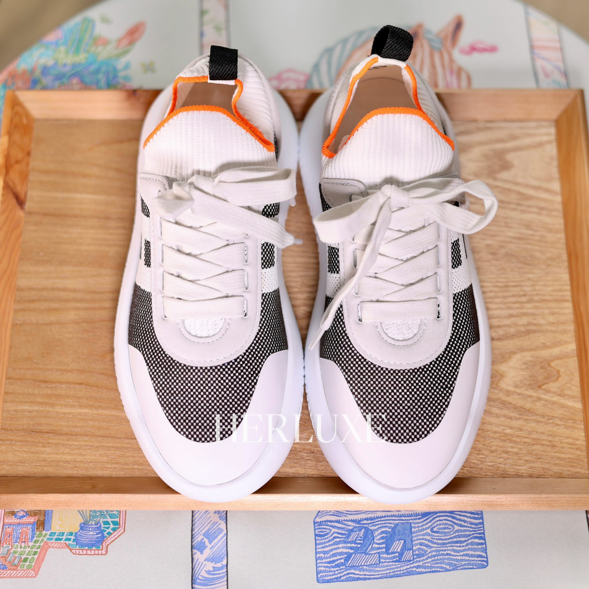 Crew sneakers blanc/noir size 36.5