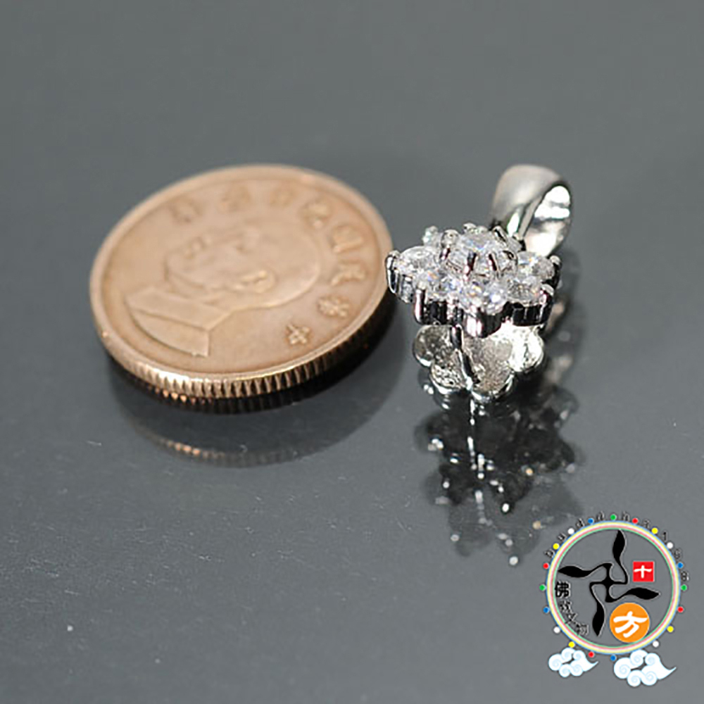 花型{鑲鑽}墜飾扣頭寬約 1.7 公分【十方】128995