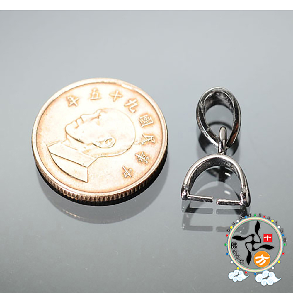 墜飾扣頭約 1.5 公分扣處 0.5*0.3公分【十方】128996