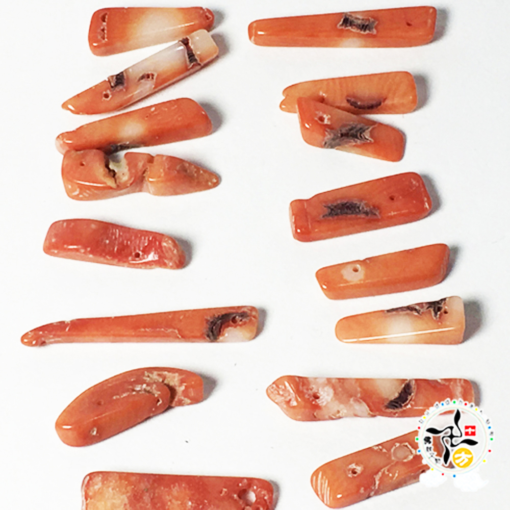 紅珊瑚 原礦 1片 約2.5*0.6*0.5公分【十方】145201