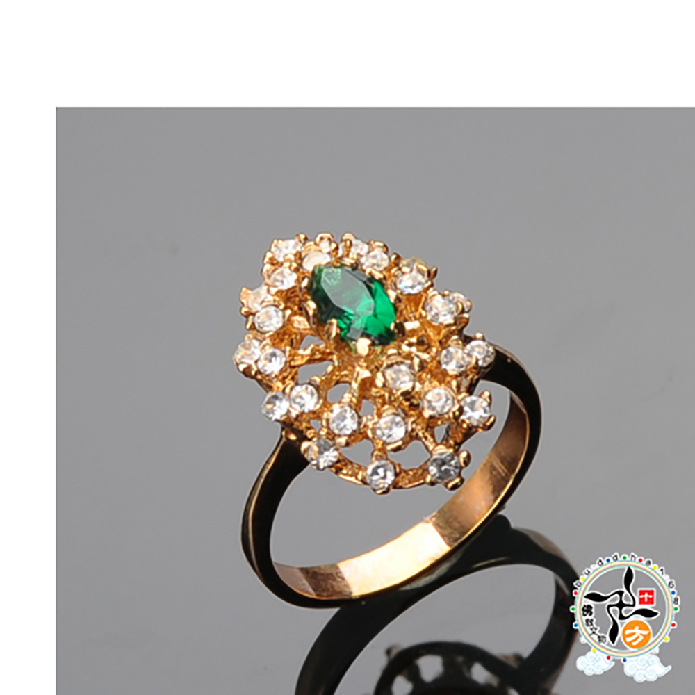 綠寶石{鑲鑽}戒只 17mm【十方】136279