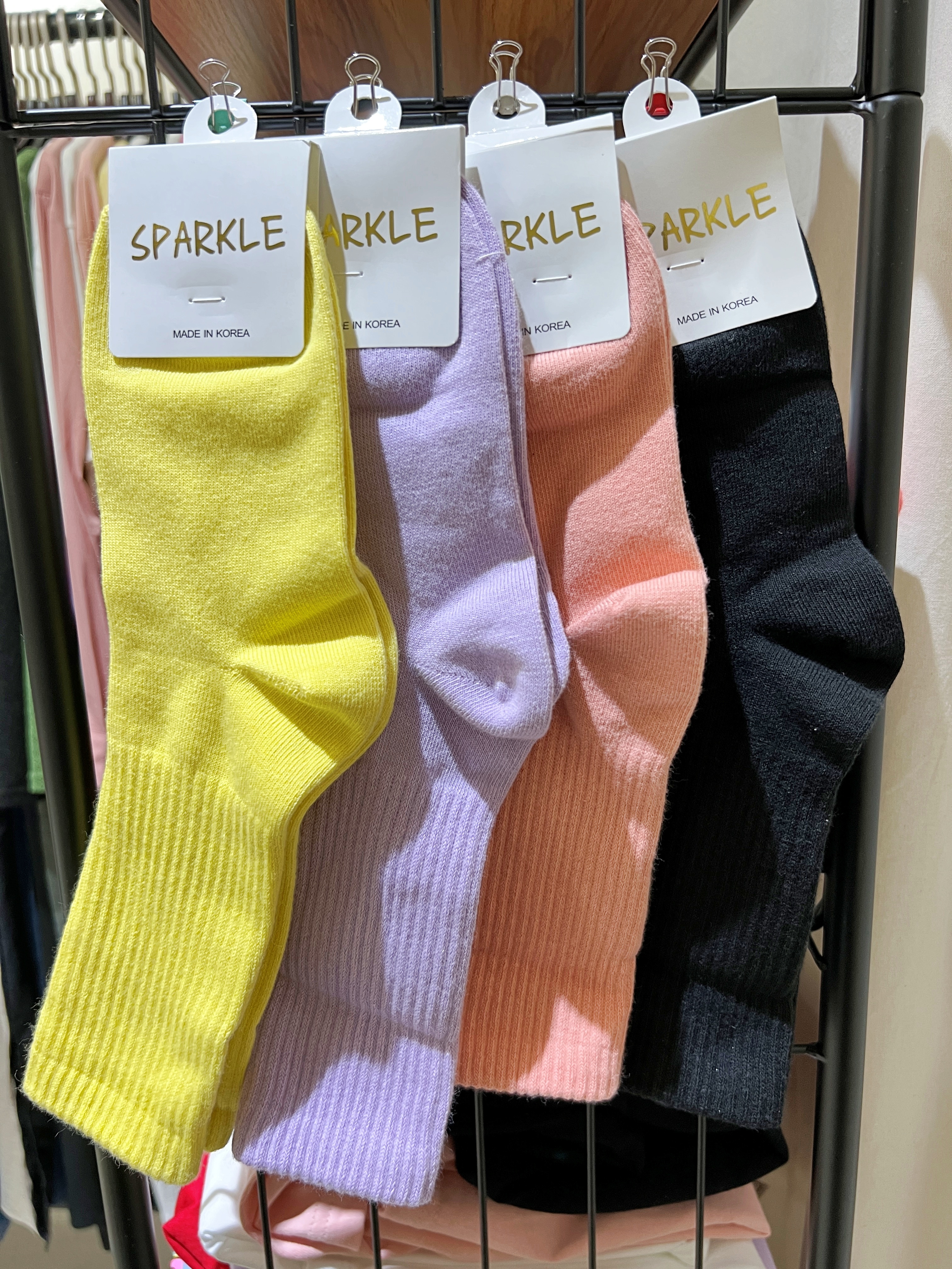 正韓實搭繽紛色系中筒襪