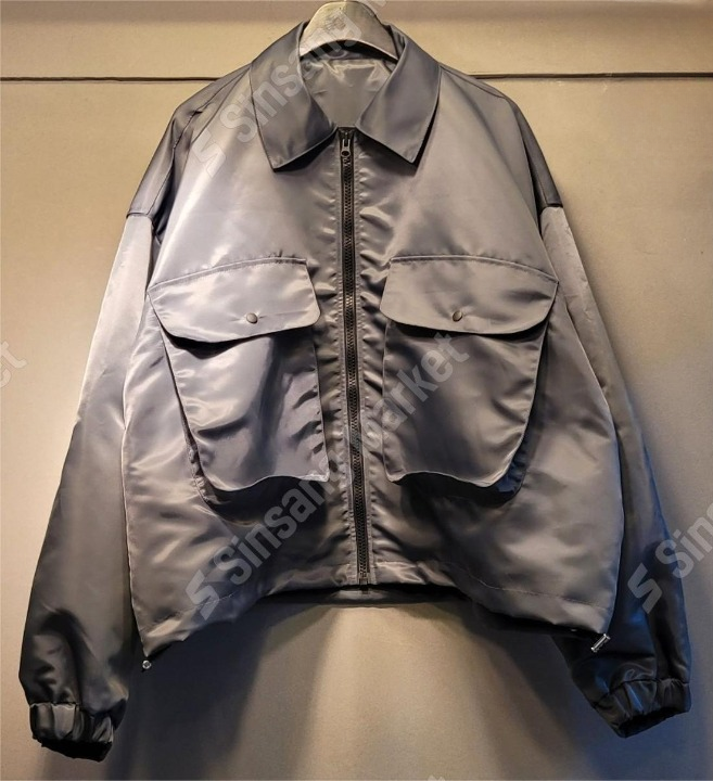 標識短款飛行夾克