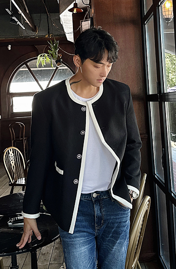 線條圓領粗花呢風格外套