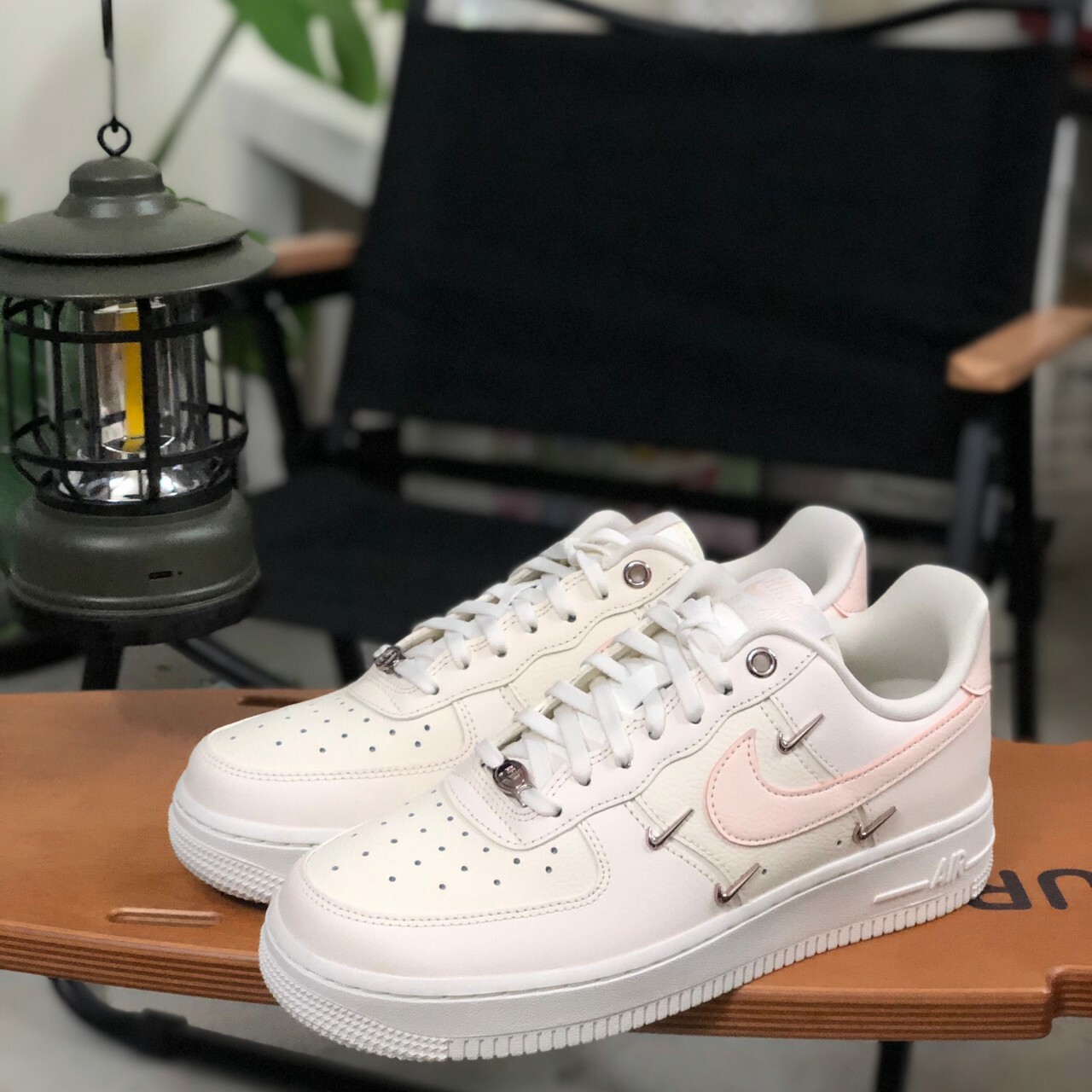 WMNS Air Force 1’07 LX 櫻花粉 玫瑰金 四小勾 女鞋 FV8110-181