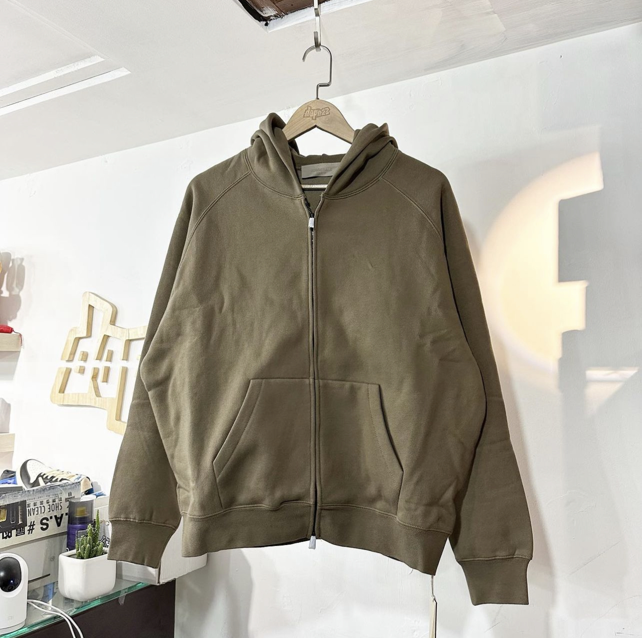 Fear Of God Essentials FW22 Kid Zip Hoodie 外套 WOOD