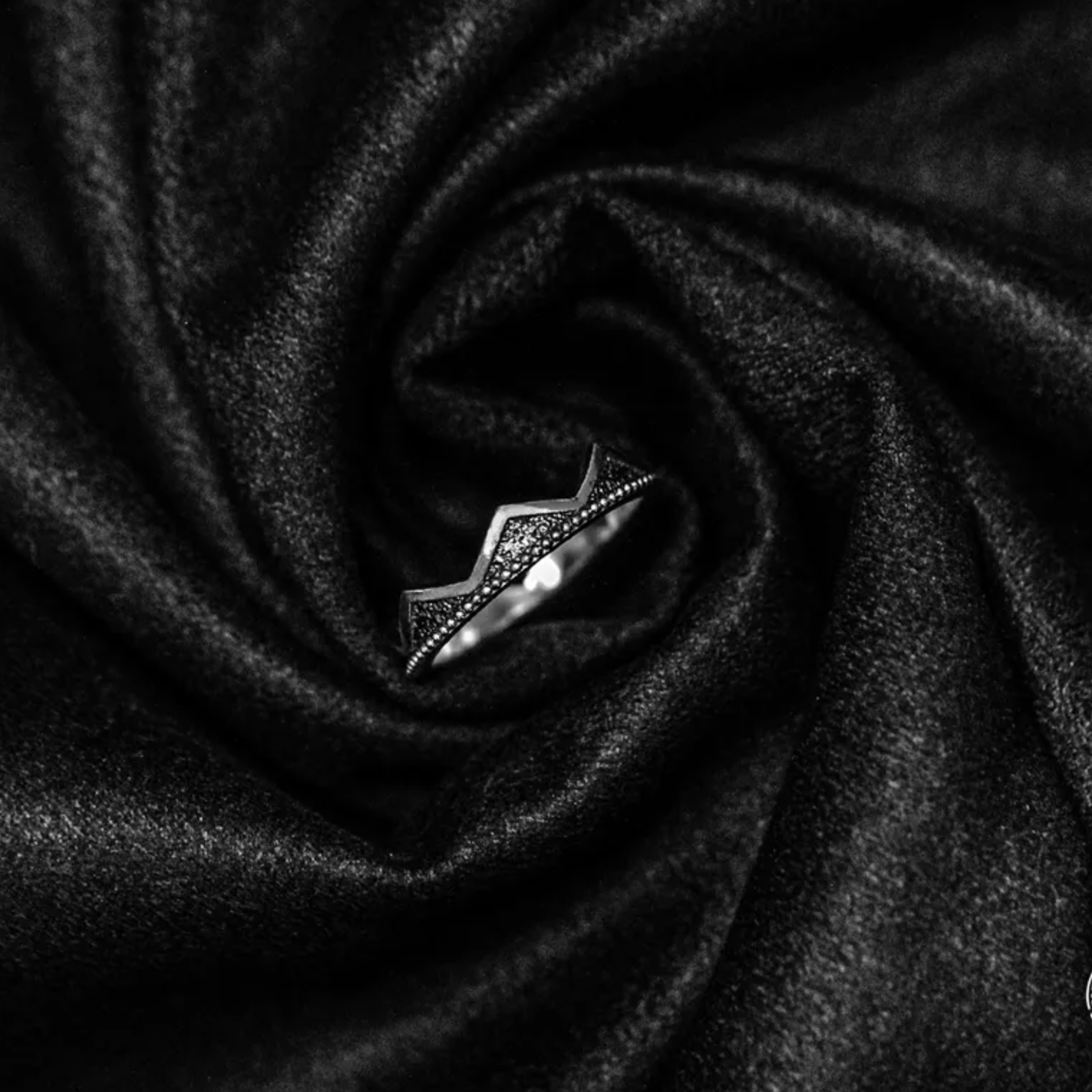 Hardwired - Throne 4.5 mm手工訂製純銀 戒指