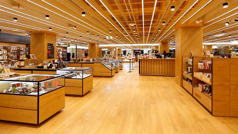 Uffy 無非遠紅外線按摩梳 三創  創QSPACE