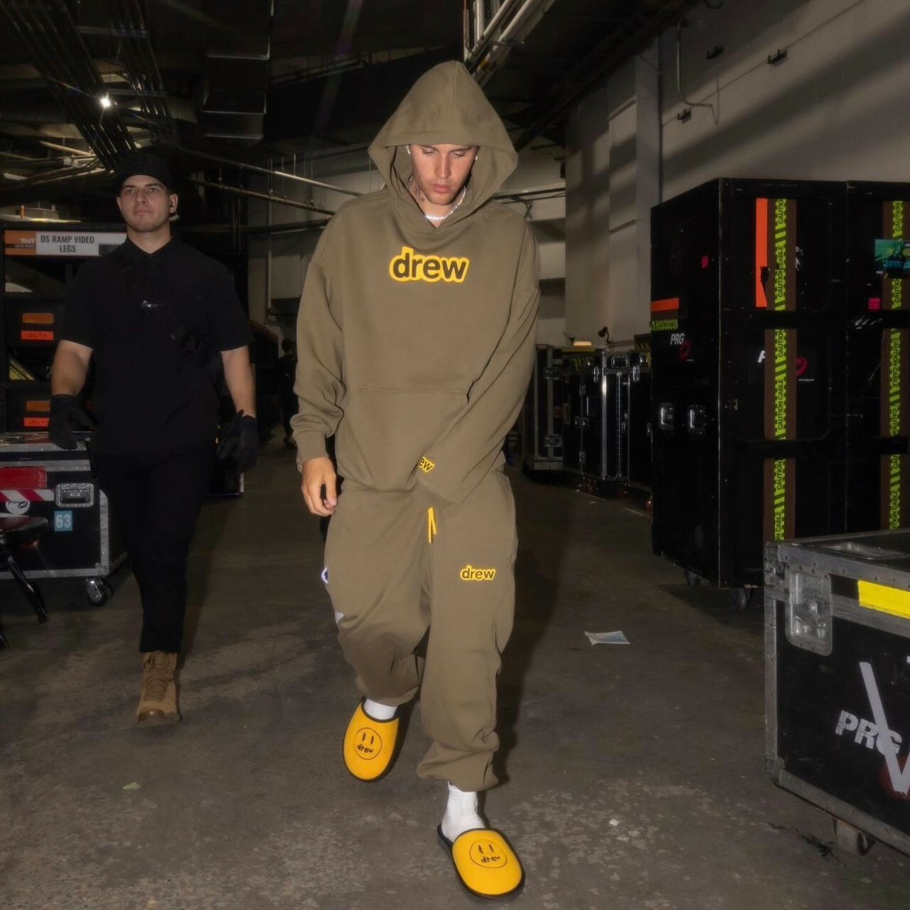 Drew House 小賈著用款 字體Logo大地色 棕色帽T