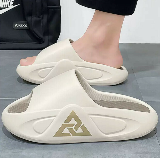 男款拖鞋