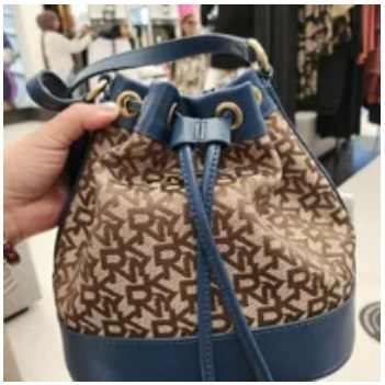 [S] DKNY KZH23616 BUCKET BAG,CHINO/NAVY, 755404596863 (SD706)