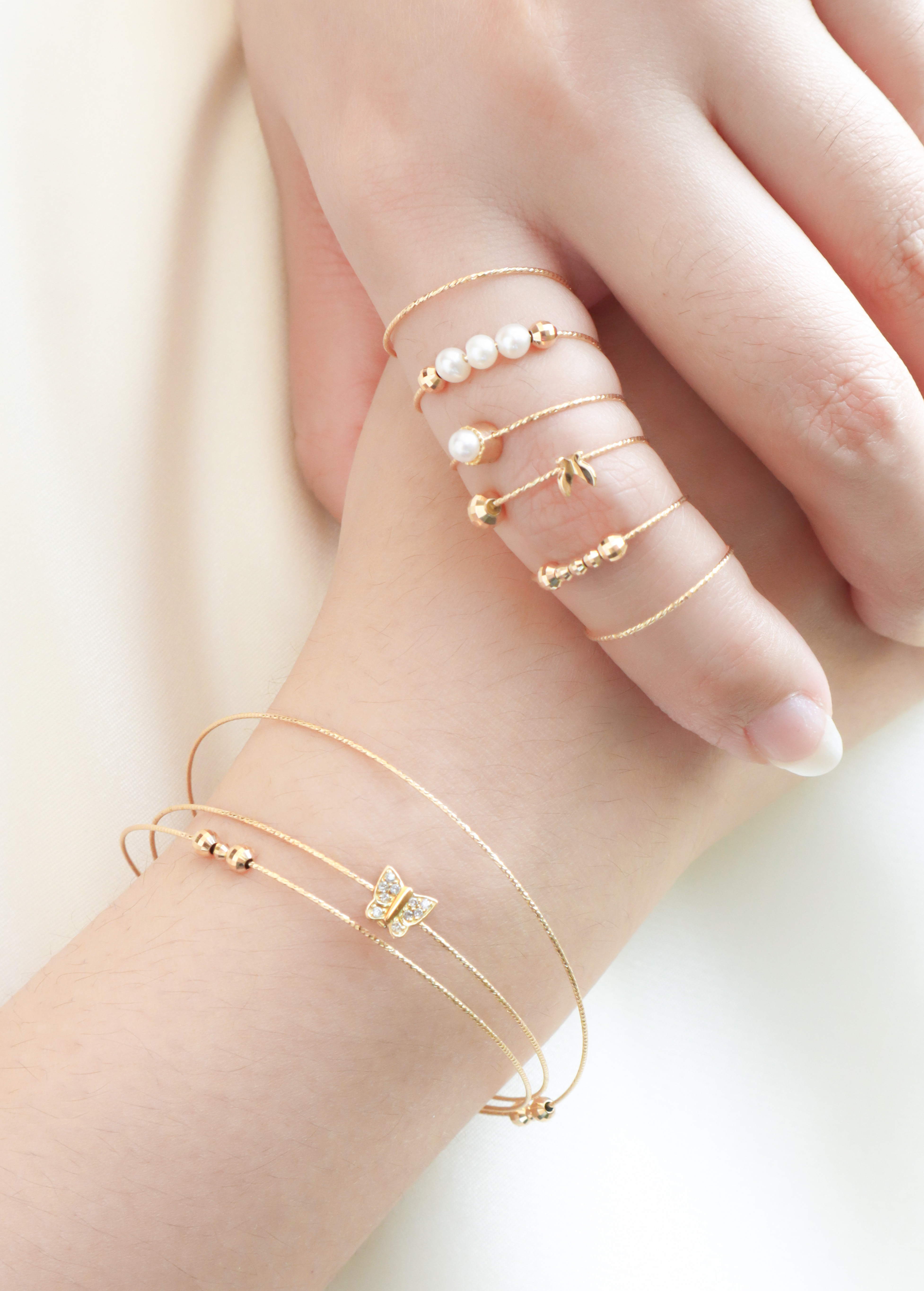 18K/日本設計款系列-指尖翩蝶環繞戒指