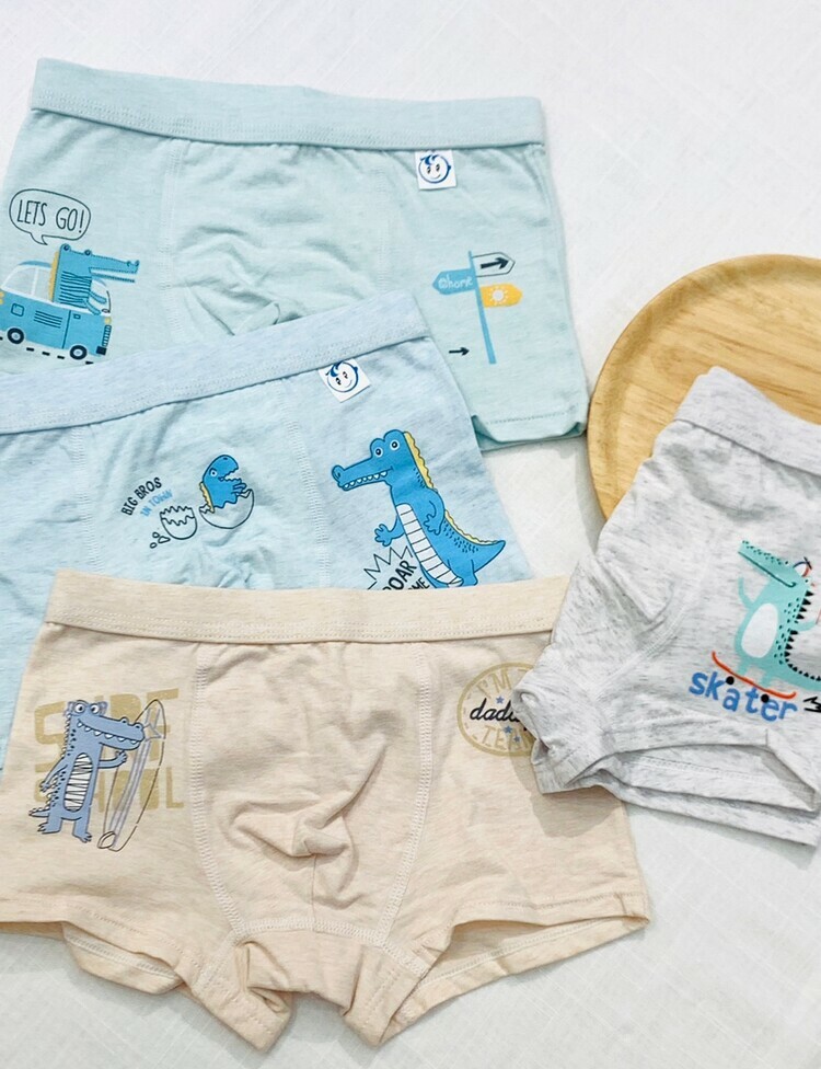 男寶四入組恐龍四角褲